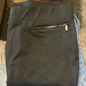 Womens DKNY jeans L/G